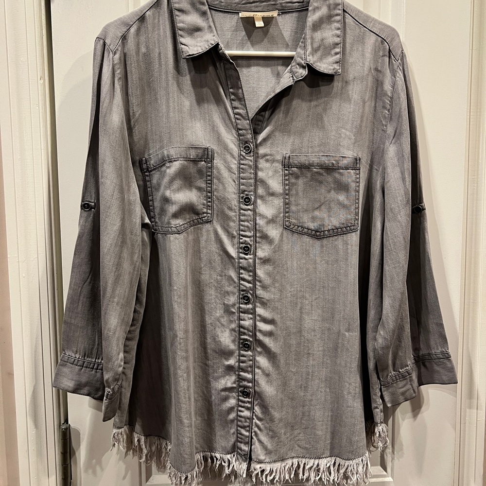 Hester & Orchard Gray Button Down Shirt Sz Large with Convertible Sleeves